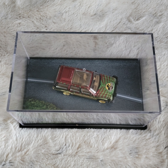 MATCHBOX 1993 FORD EXPLORER JURASSIC PARK Limited Edition Matchbox Collectors - Picture 5 of 16